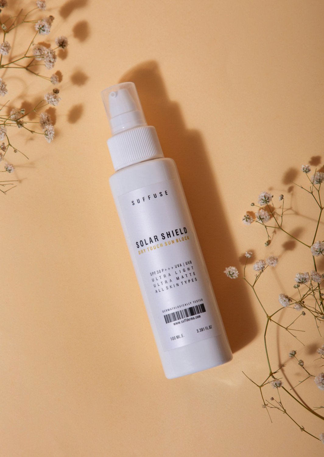  oil bottle photography product